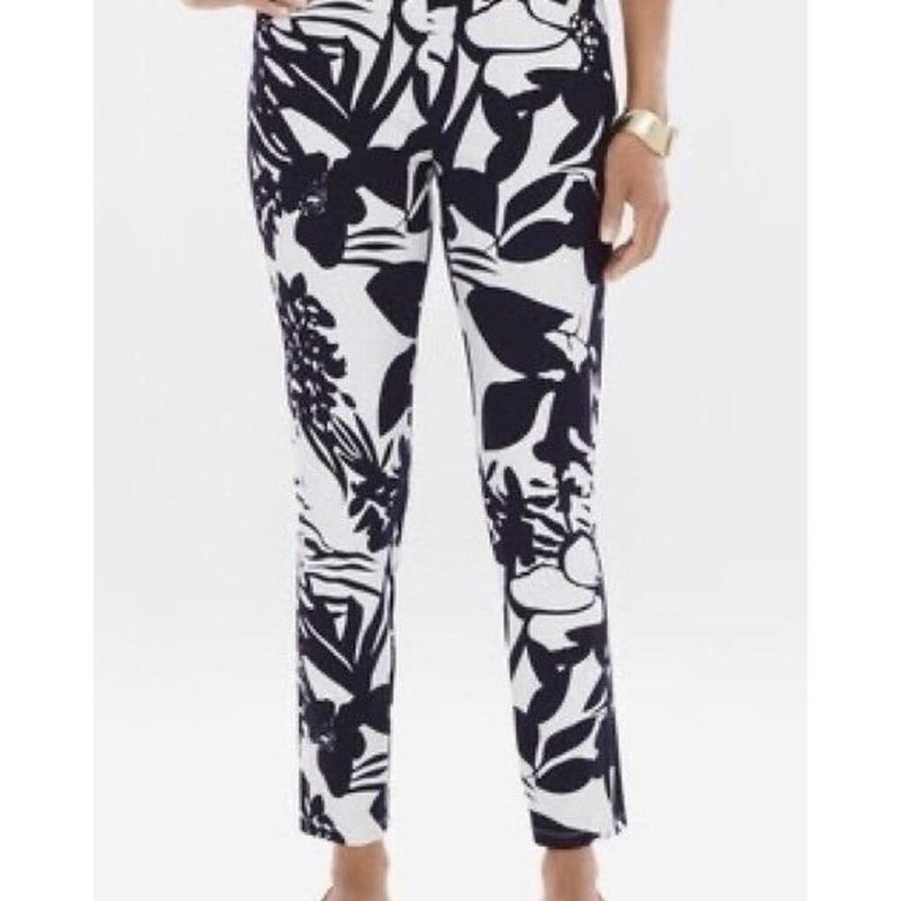 Chico's 2.5 Travelers vacation Hawaii Tropical Floral resort Ankle Pants Navy 14 - Picture 2 of 14